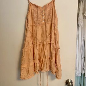 Arnhem peach button dress
